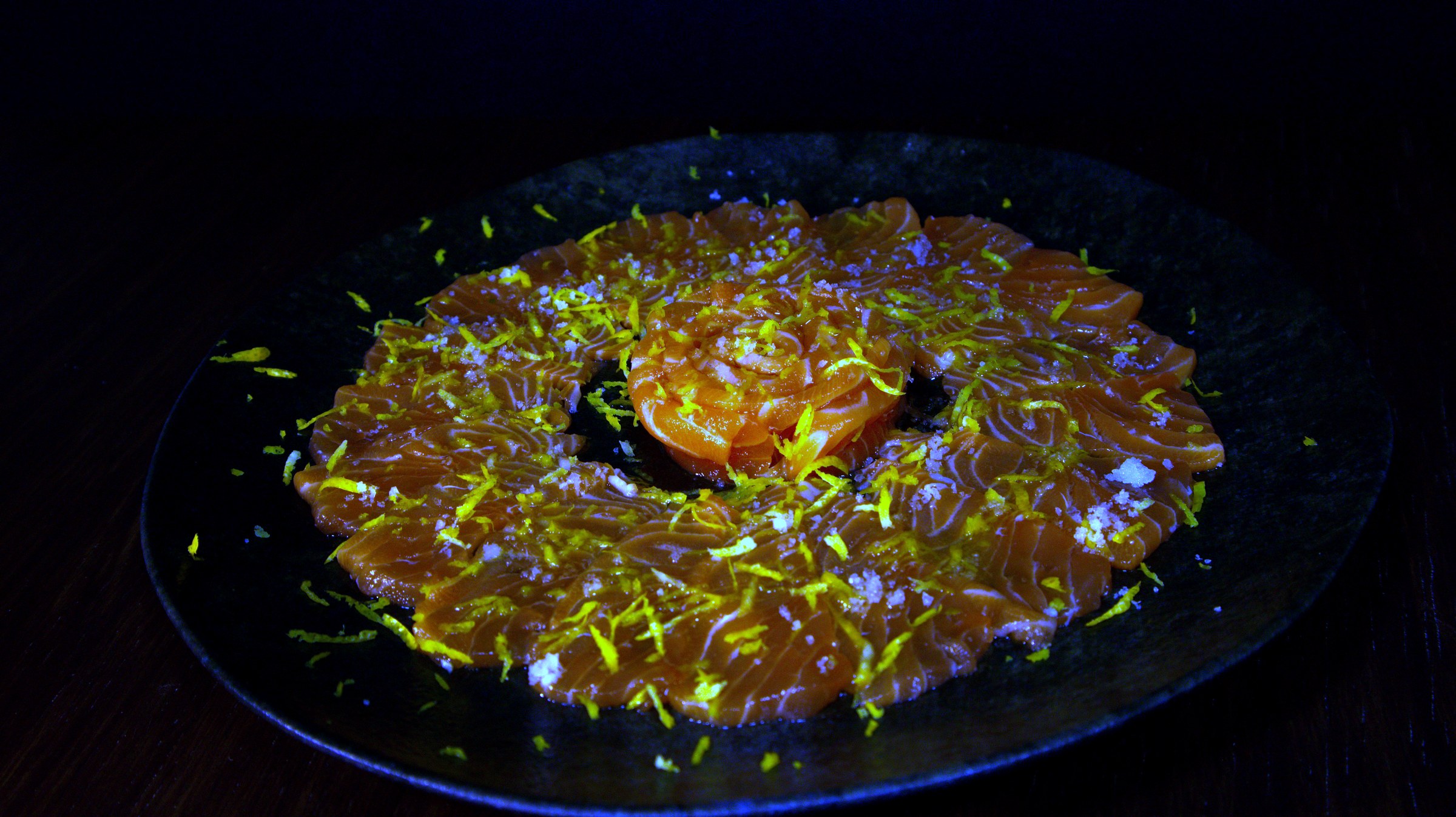 Sashimi com flor de sal